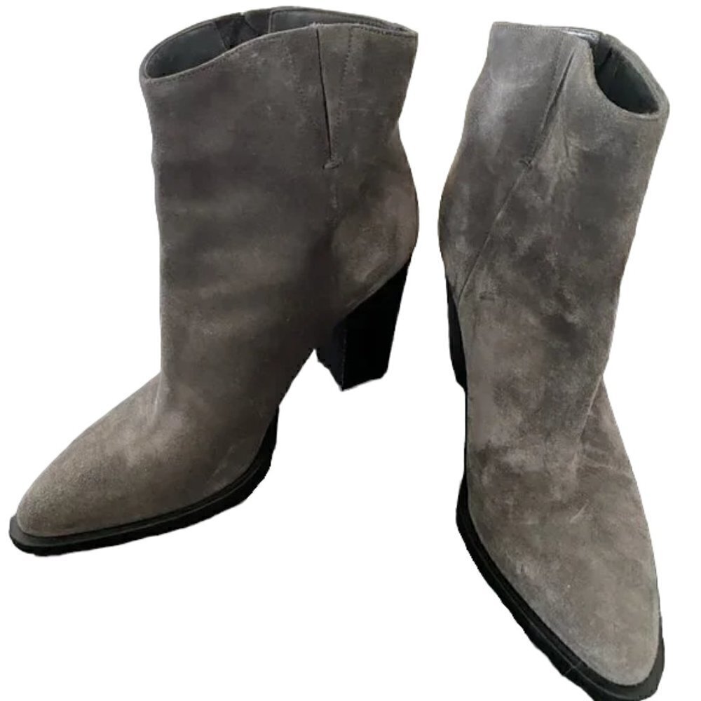 VINCE grey suede boots